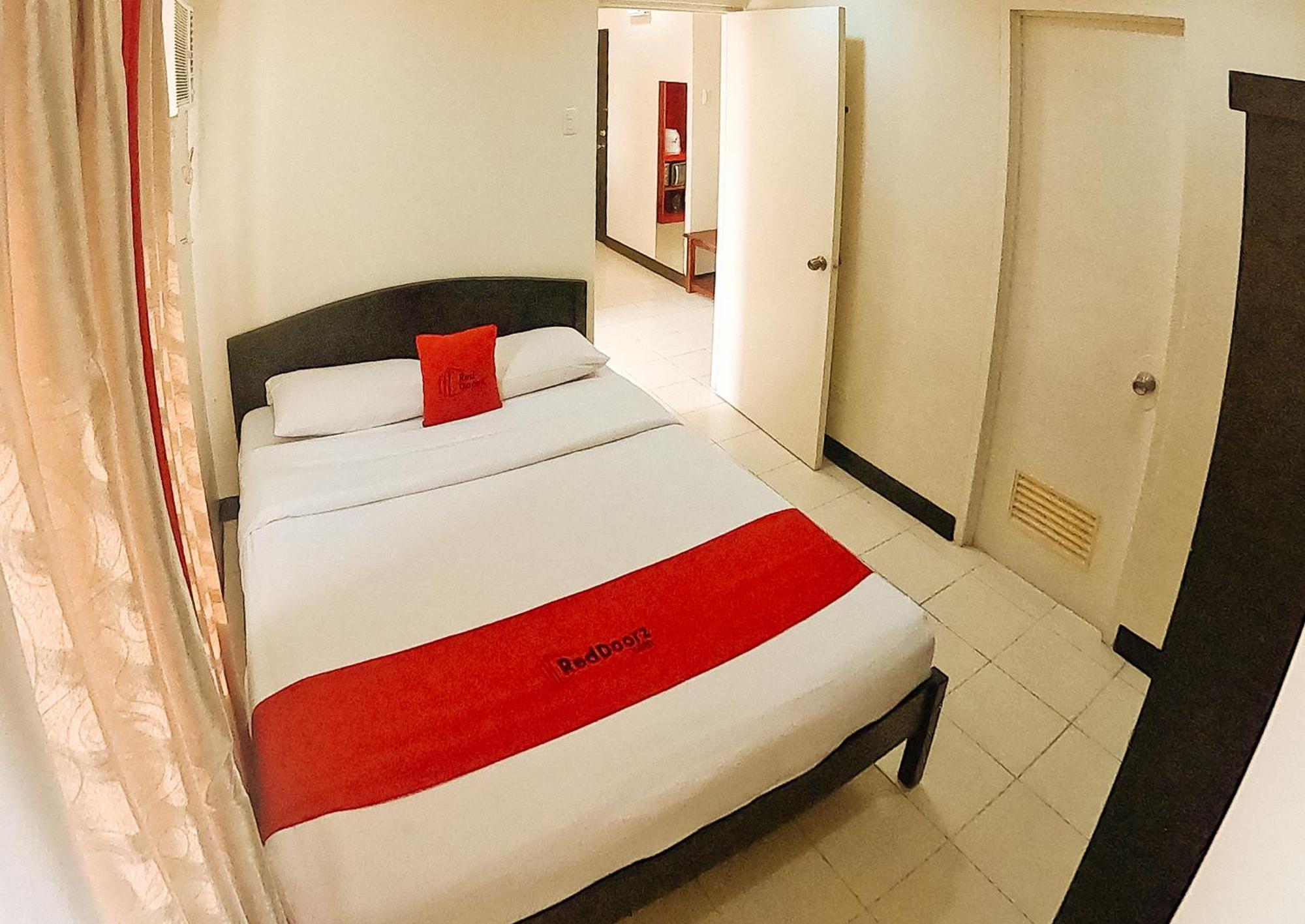 Reddoorz Plus @ Mabolo Cebu Chambre photo